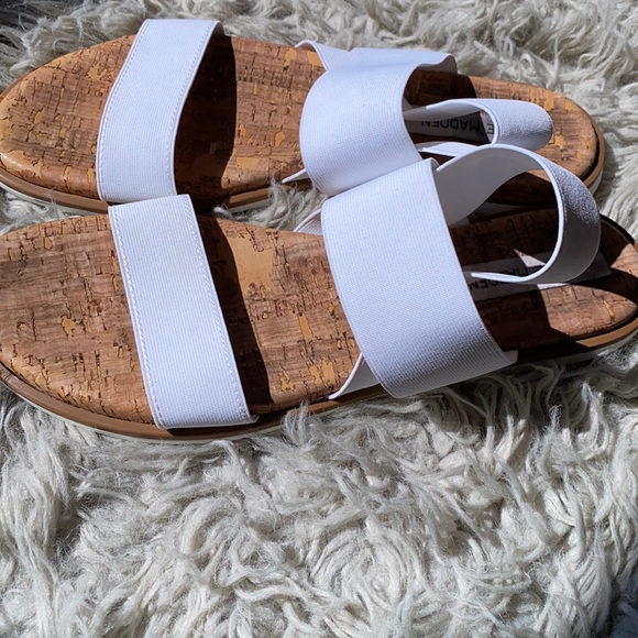 White sandals - Picture 1 of 2